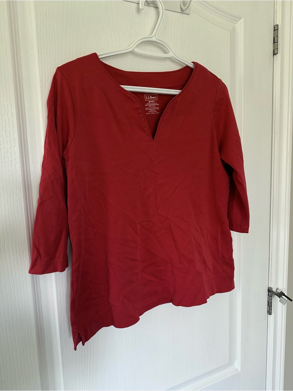 L.L. Bean Women’s Red Cotton V-Neck 3/4 Sleeve Top M Petite Casual Athliesure